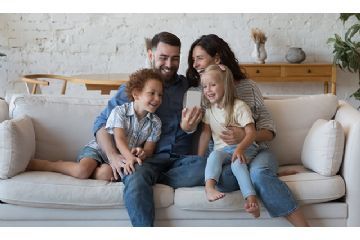 Famiglia sorridente